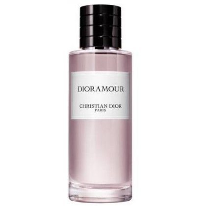 Dioramour